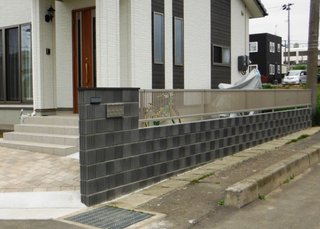 郡山市　新築外構 ブロック塀　フェンス ポスト