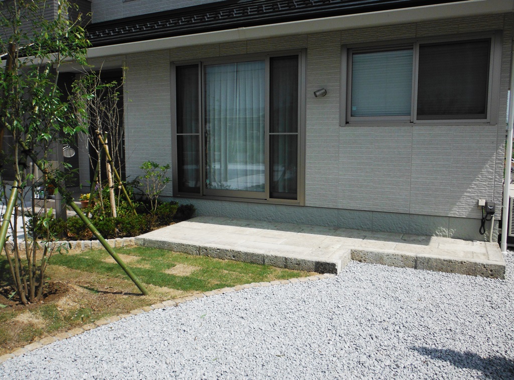 郡山市　新築外構 大谷石テラス
