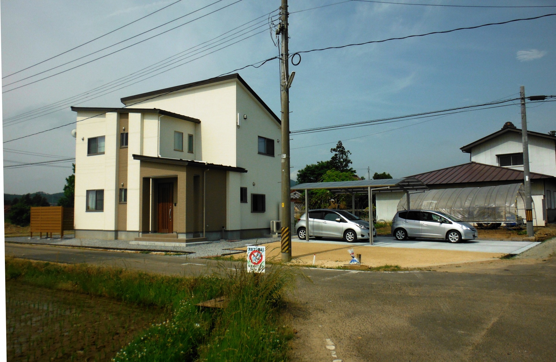 オープンスタイルのシンプルな外構　(本宮市-W様邸)