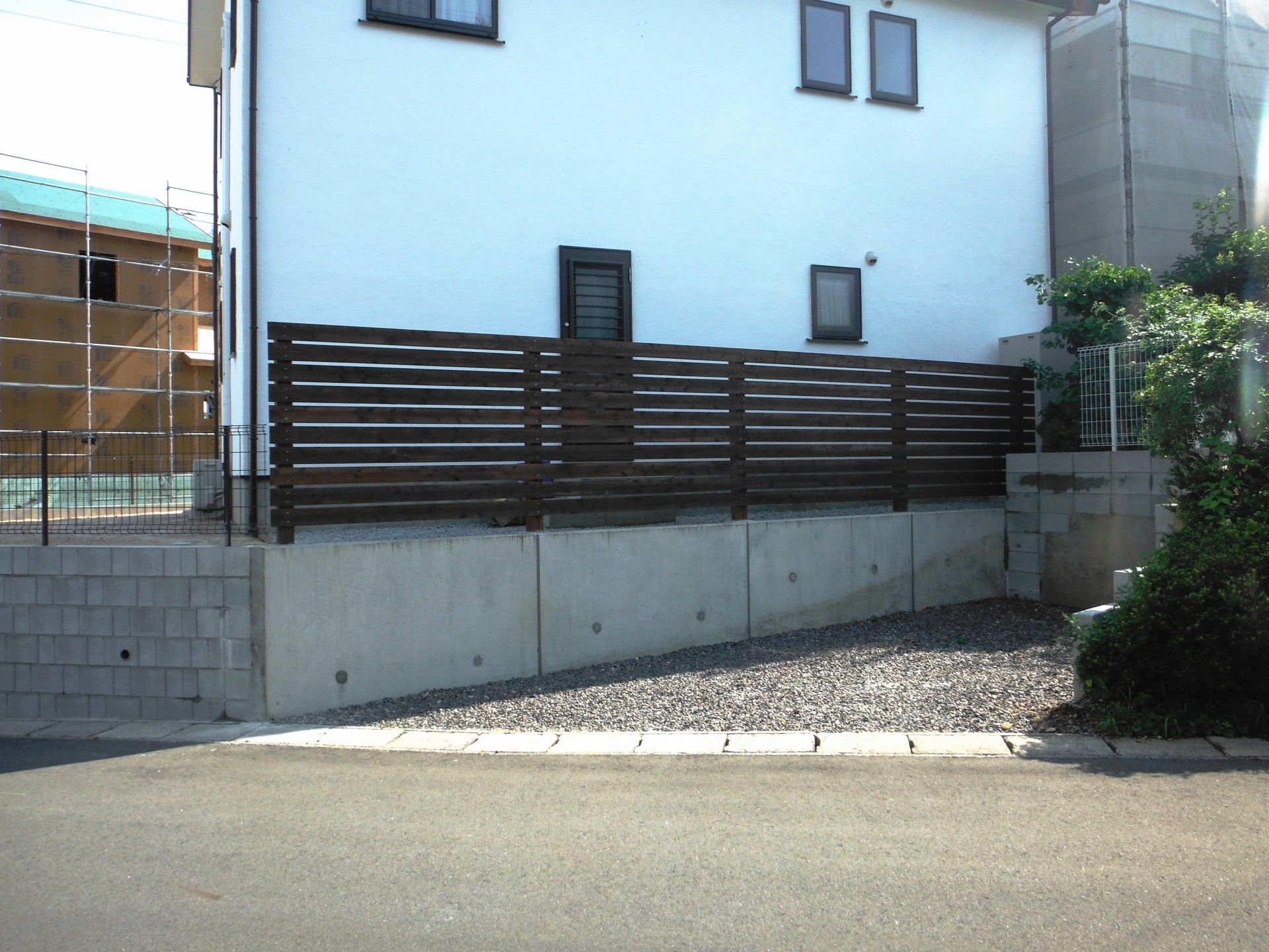 型枠状コンクリートブロックを使用した土留めブロック塀(郡山市-T様邸)