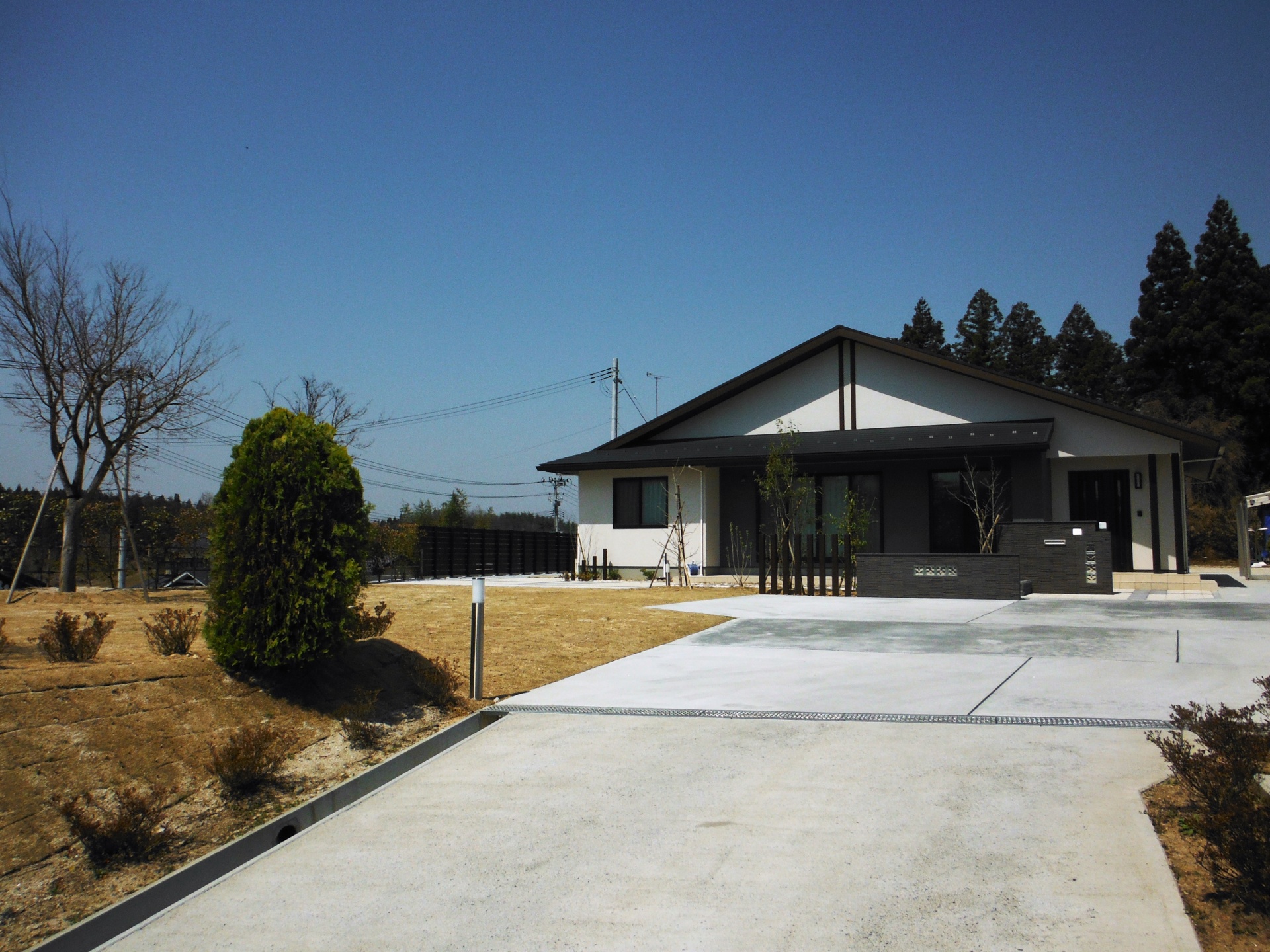 落着きのある和風モダンな玄関まわり　(玉川村-K様邸)