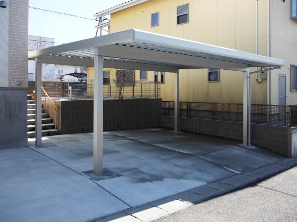 カーポート新設とＩLＢ舗装のテラスのあるお庭　郡山市Ｈ様邸