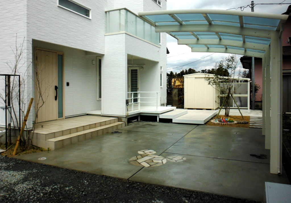 白を基調とした清潔感のあるエクステリア　郡山市О様邸
