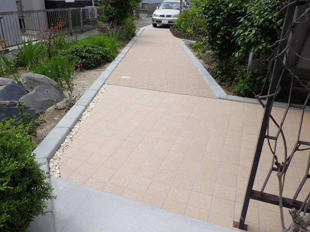 郡山市Ｍ様　アプローチ・駐車スペース改修工事