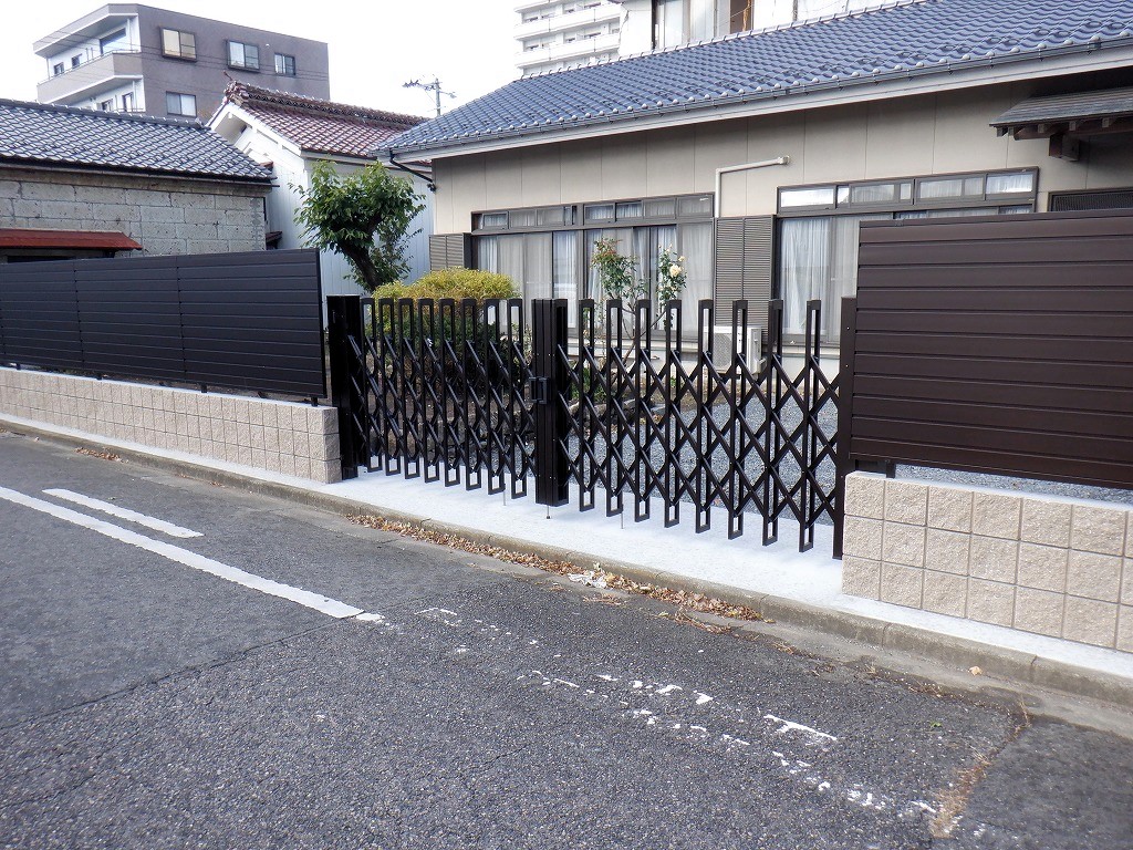 プライベートを守る目隠しフェンス設置　郡山市A様邸