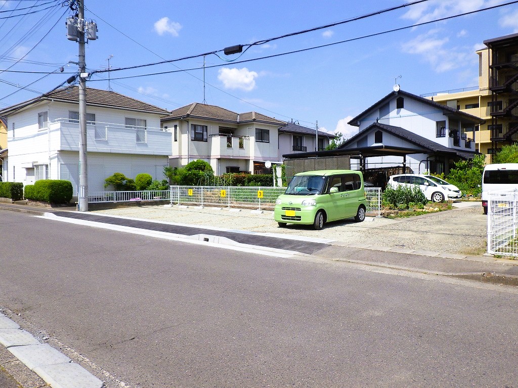 郡山市内　お庭　一部　駐車場