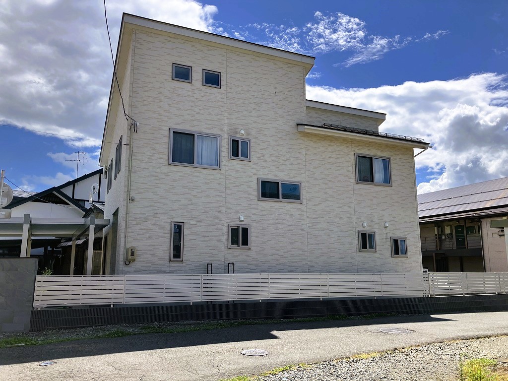 隣地境界　道路境界　ブロック積み　目隠しフェンス