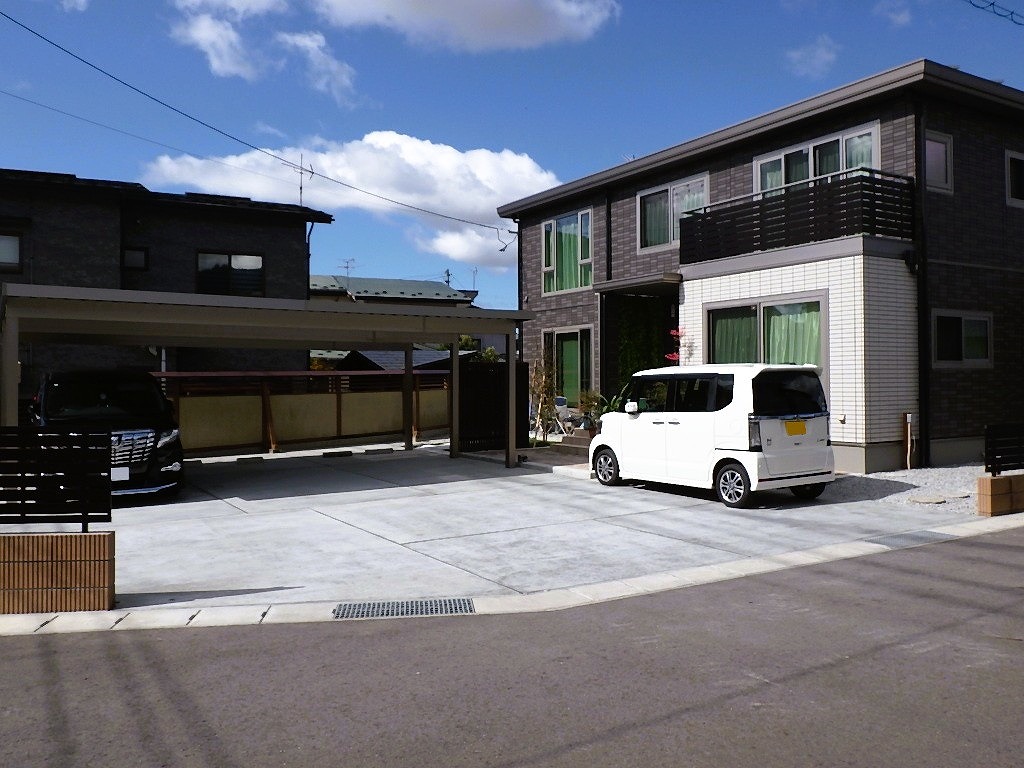 会津若松市　新築　外構工事　駐車場　庭まわり　植栽　目隠しフェンス