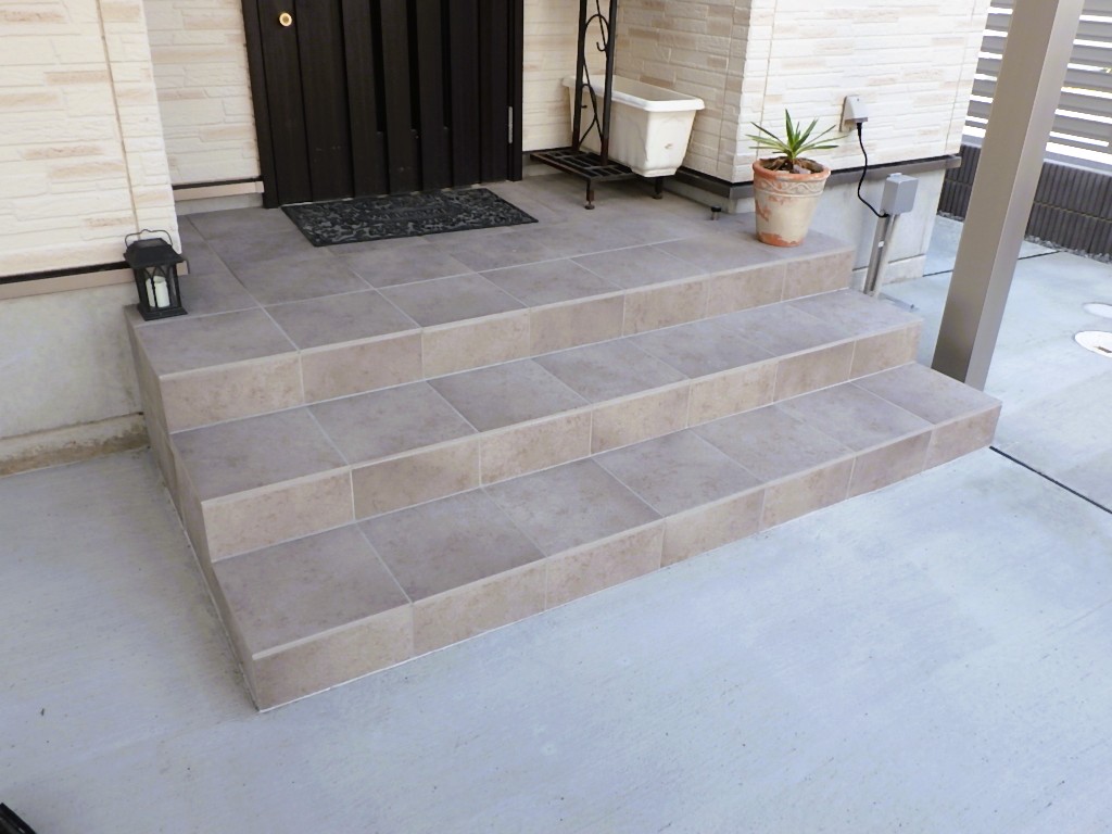 タイルポーチ　階段　広げる